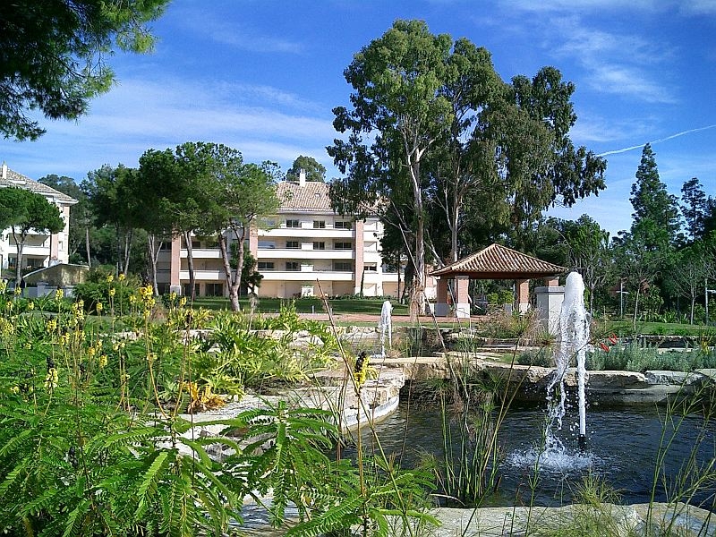 Marbella Real Estate, Golden Mile - Luxe 3-kamer op het zuiden gelegen appartement in La Trinidad